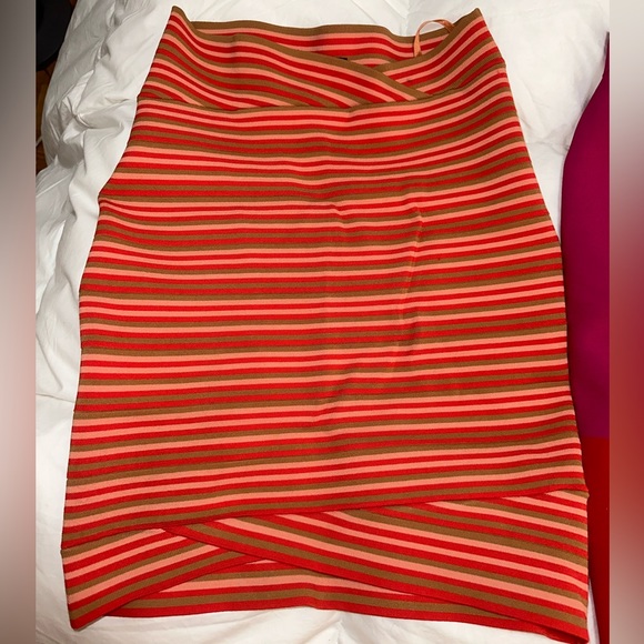 BCBG BODYCON SKIRT MINI - Picture 1 of 2